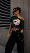 CROP OFF SHOULDER KISS